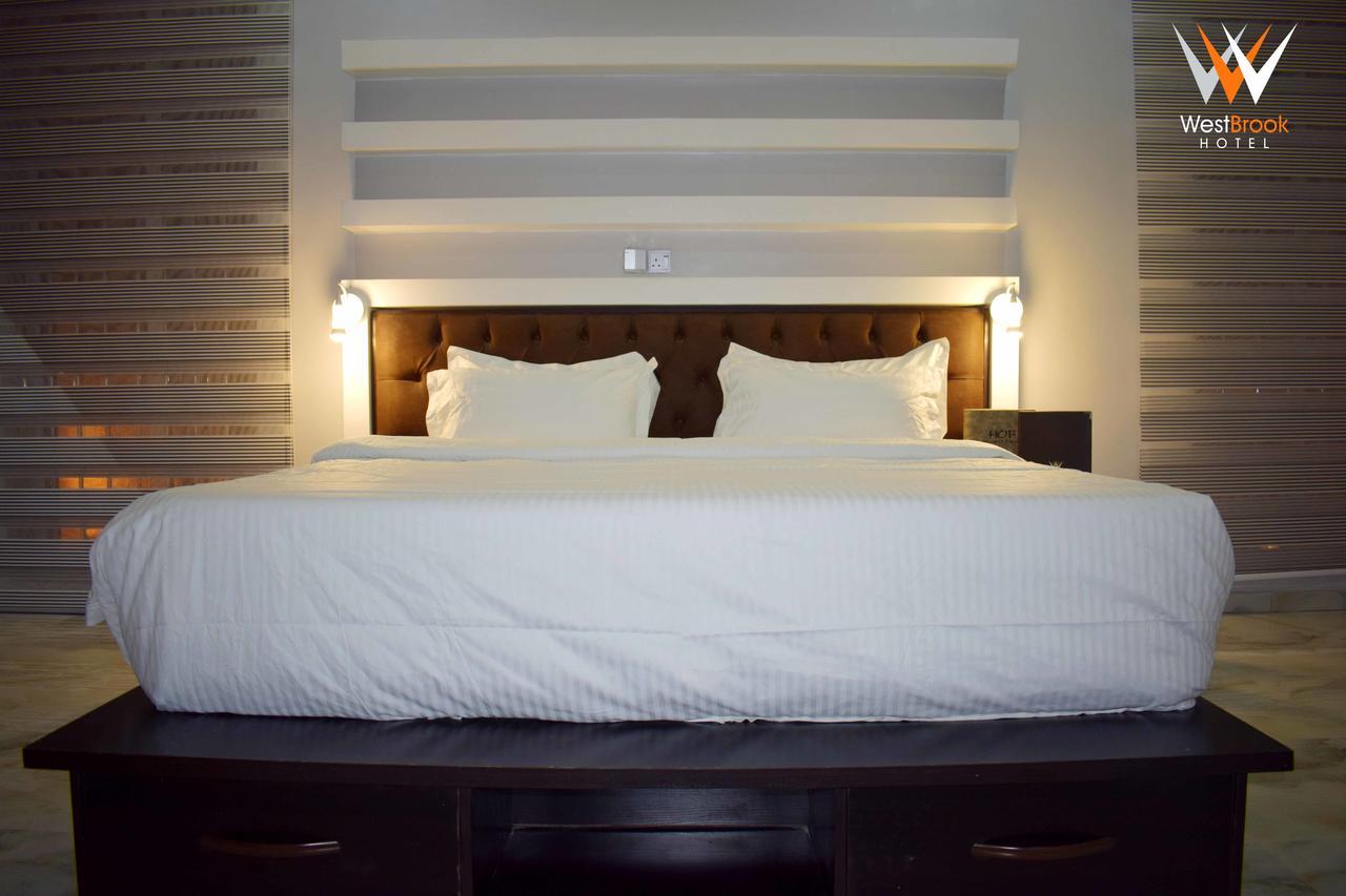 Westbrook Hotel Owerri Экстерьер фото